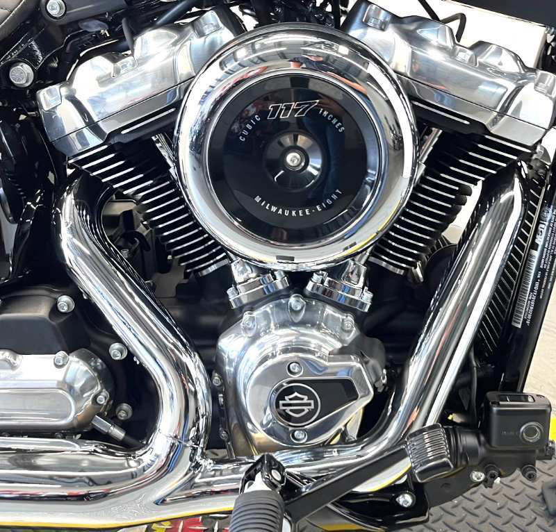 Street Bob®