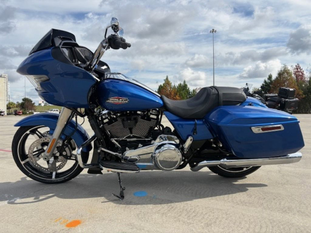 Road Glide®