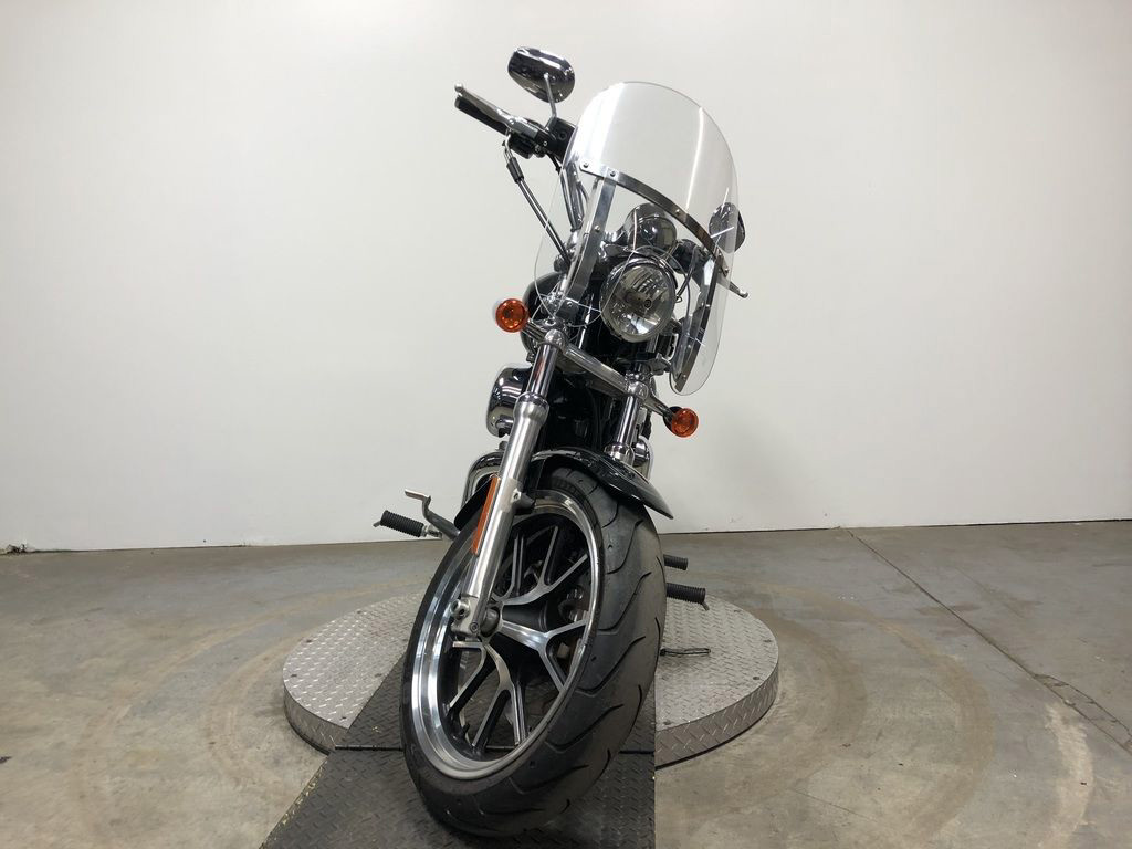 Sportster® SuperLow® 1200T