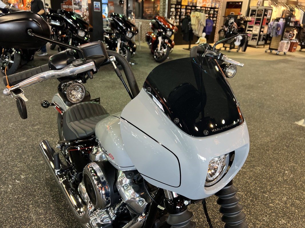 Street Bob®