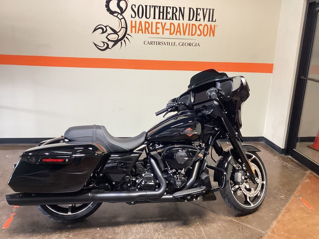 Street Glide®