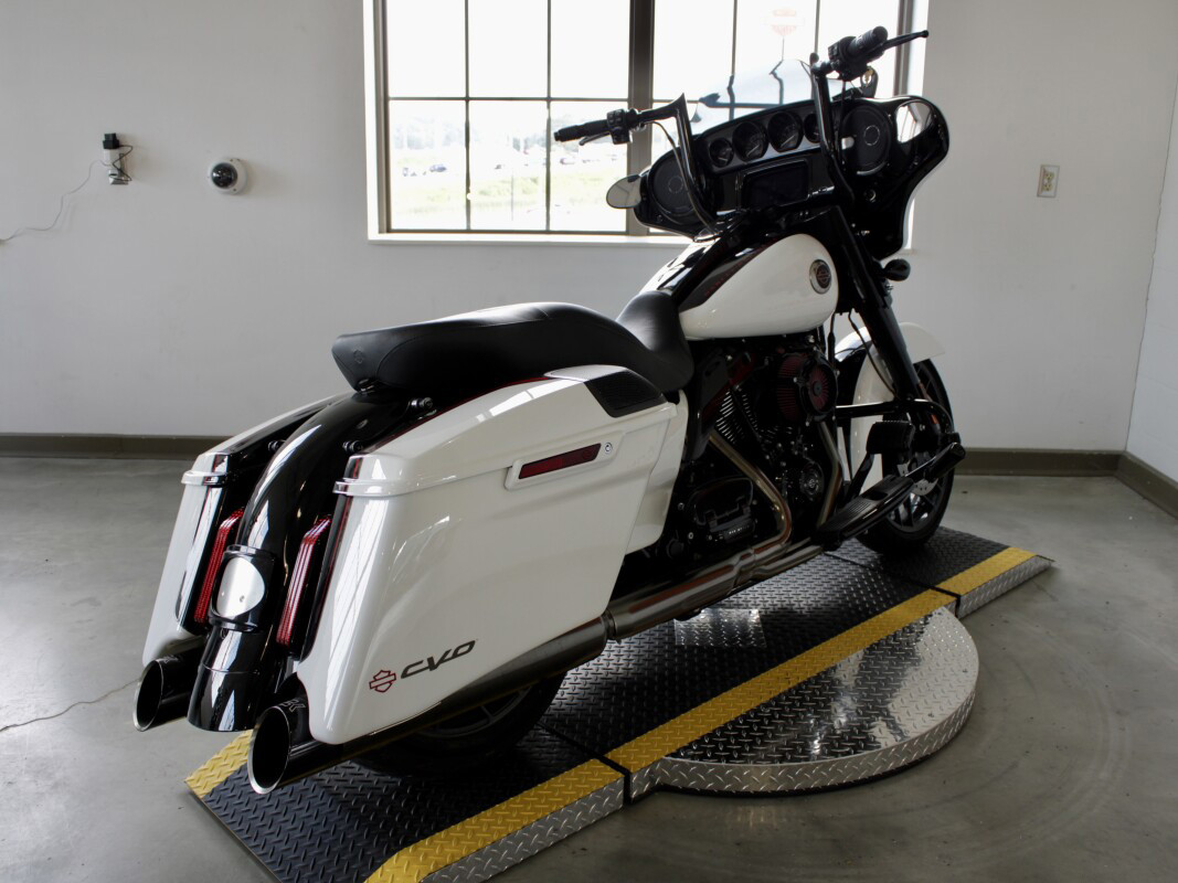 CVO® Street Glide®