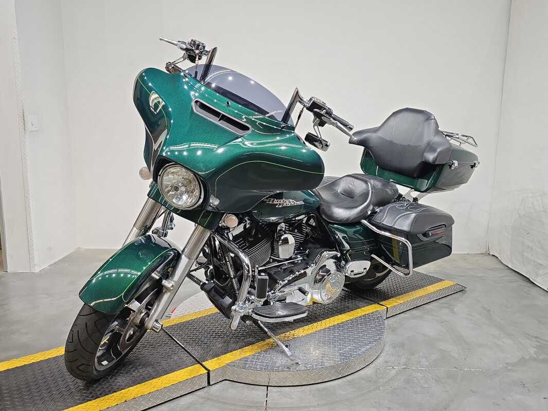 Street Glide® Special