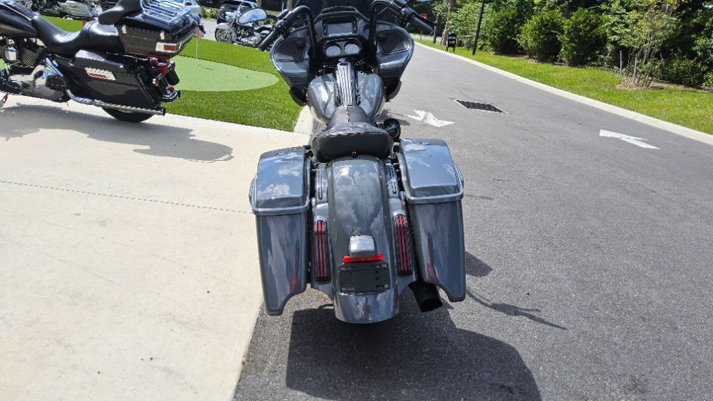 CVO® Road Glide®