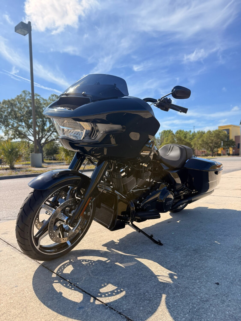 Road Glide®