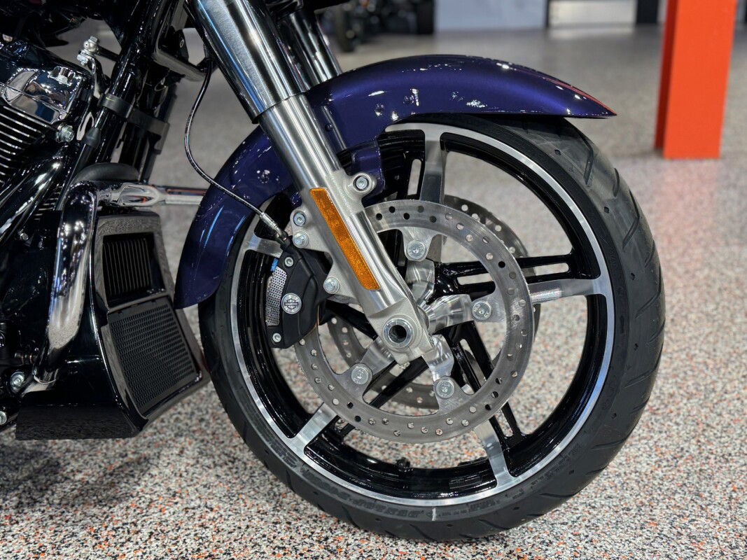 Road Glide®