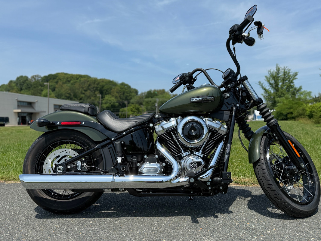 Street Bob®