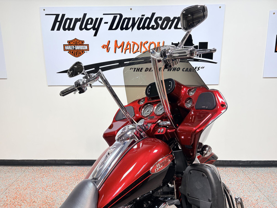 CVO™ Road Glide® Ultra