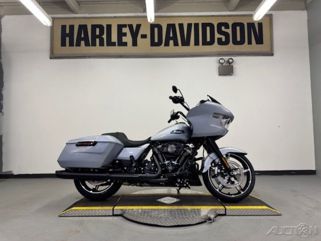 Road Glide®
