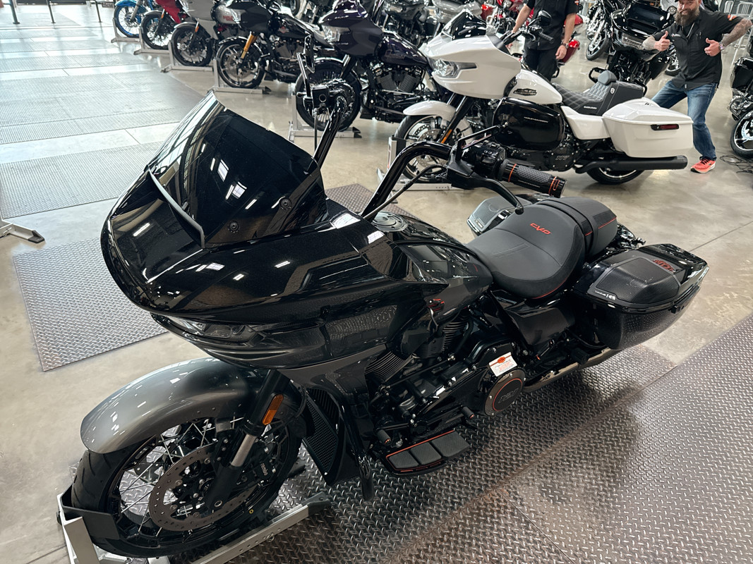 CVO® Road Glide®