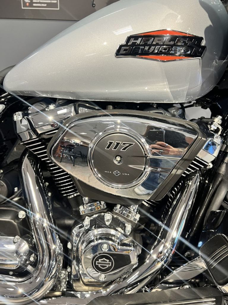 Road Glide®
