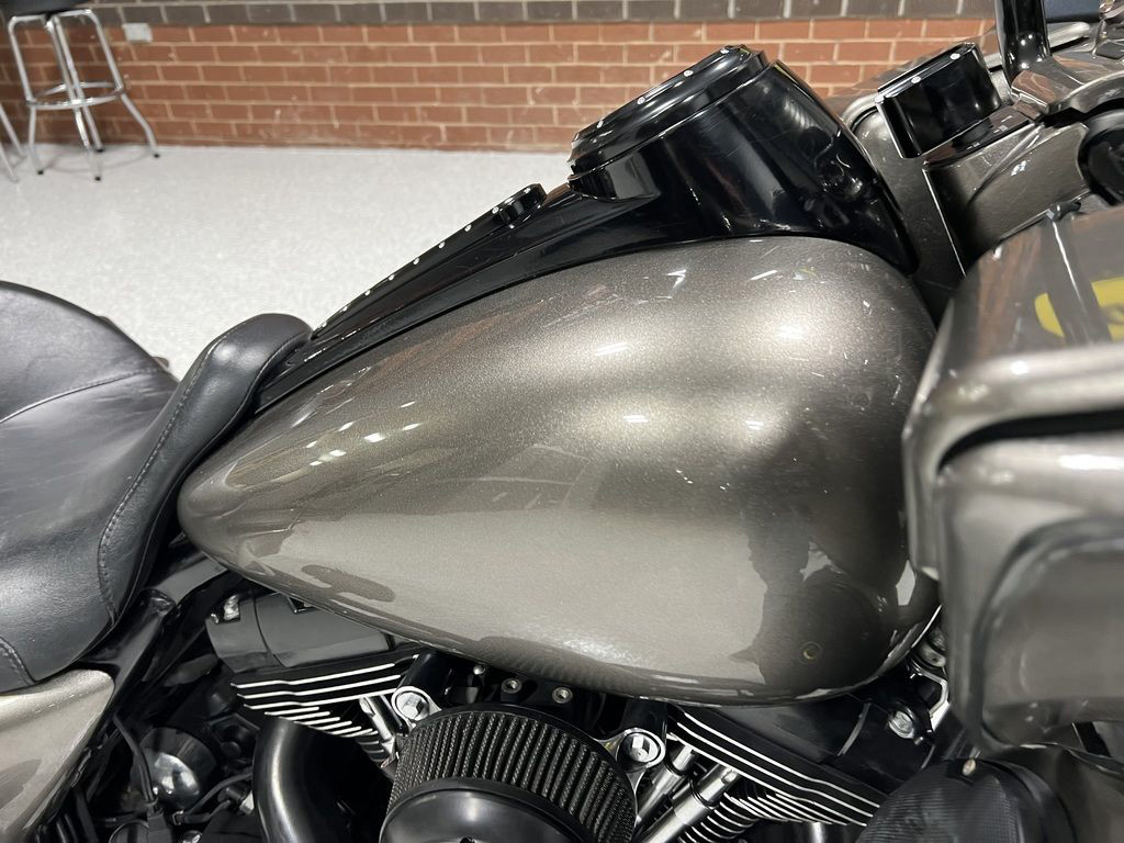 Road Glide® Custom