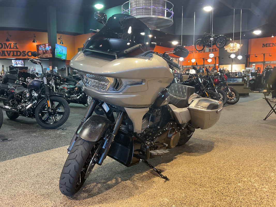 CVO® Road Glide®