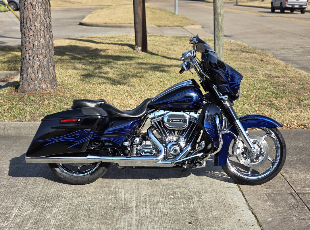 CVO® Street Glide®