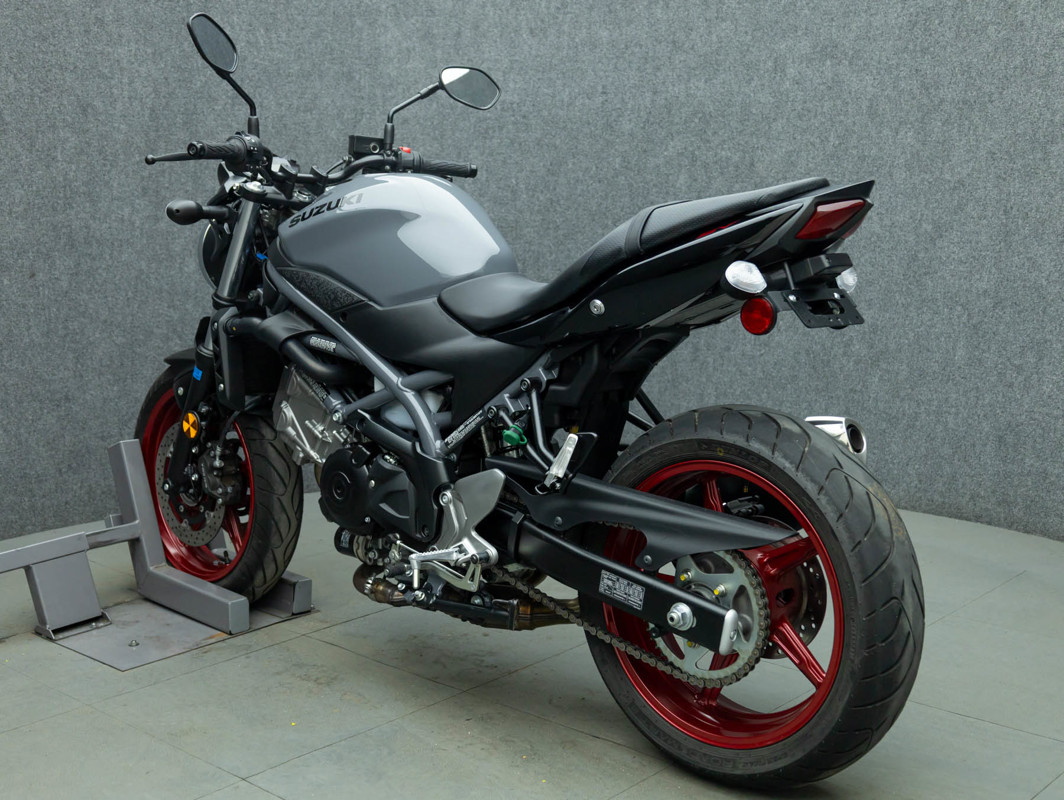 SV650