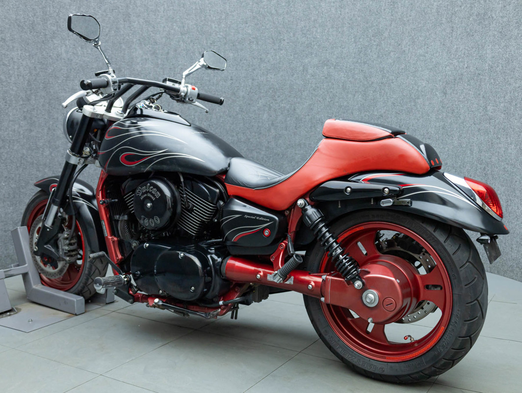 Vulcan 1600 Mean Streak