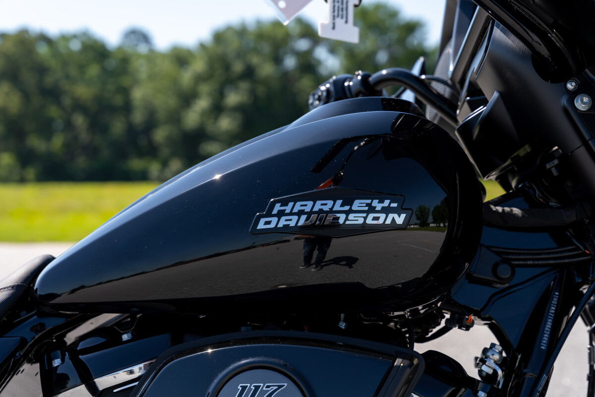 Street Glide®