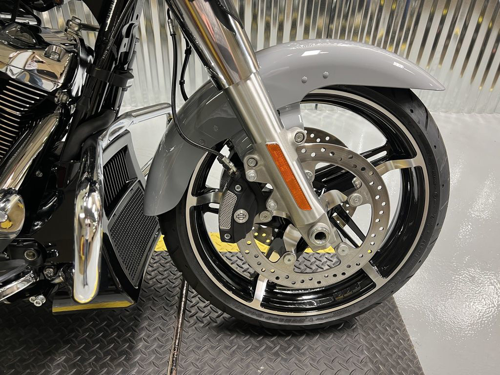 Street Glide®