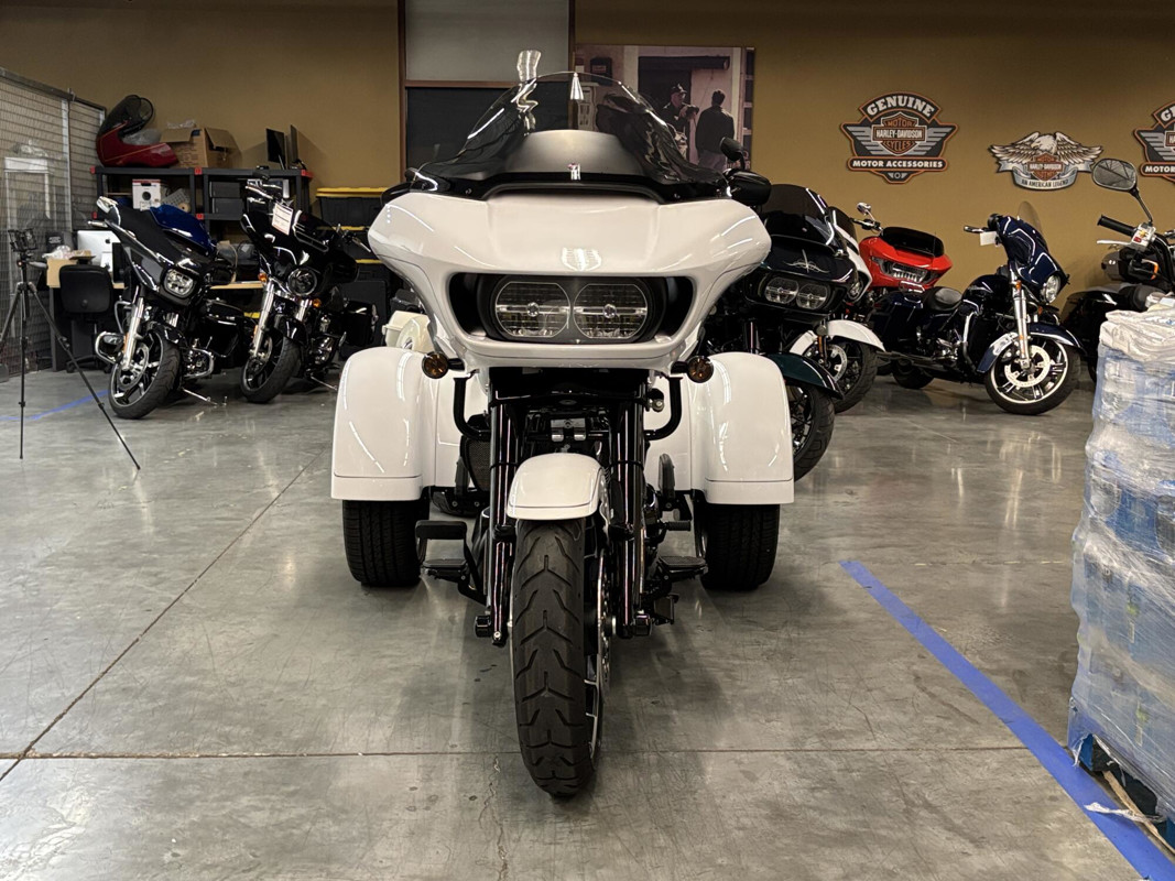 Road Glide® 3