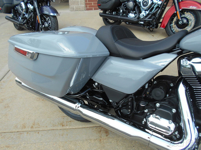Road Glide®