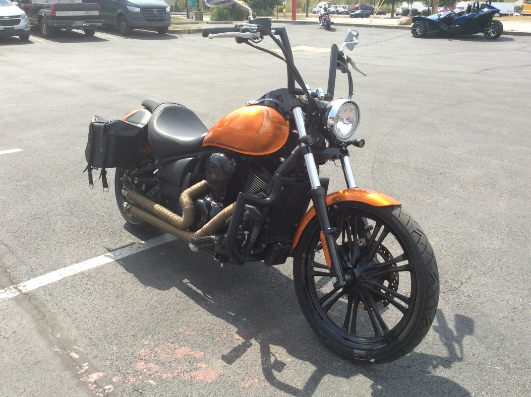 Vulcan 900 Custom