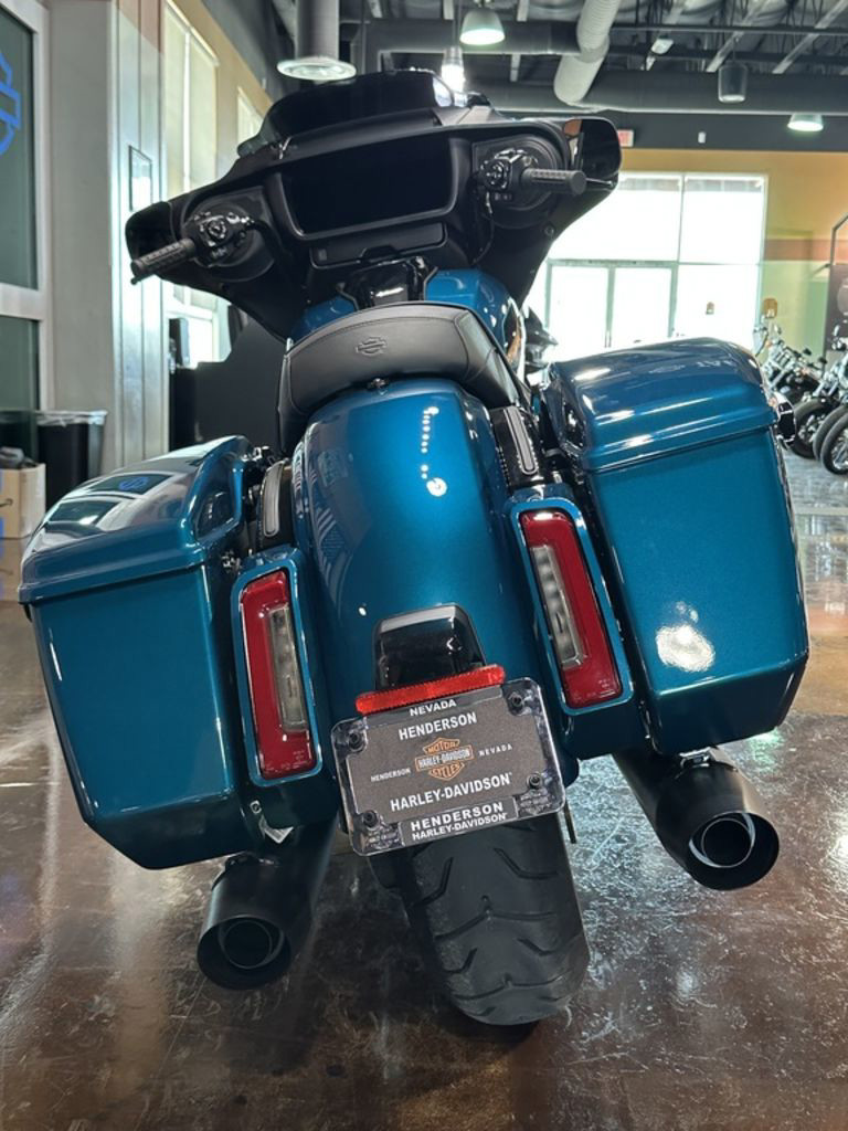Street Glide®