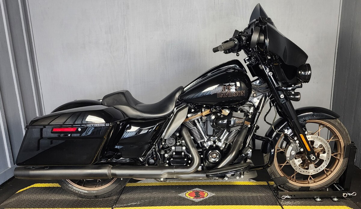 Street Glide® ST