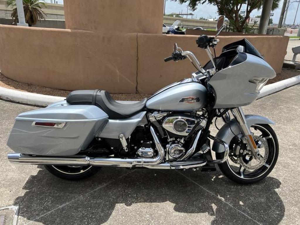 Road Glide®