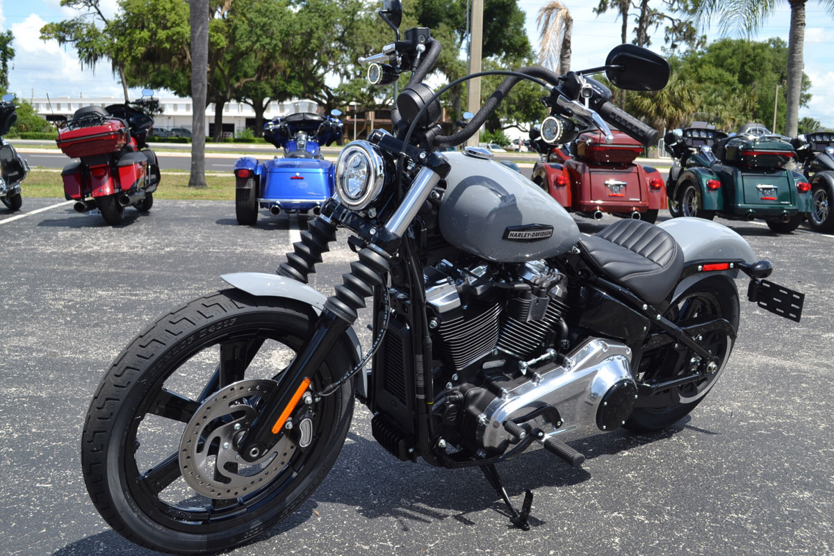 Street Bob®