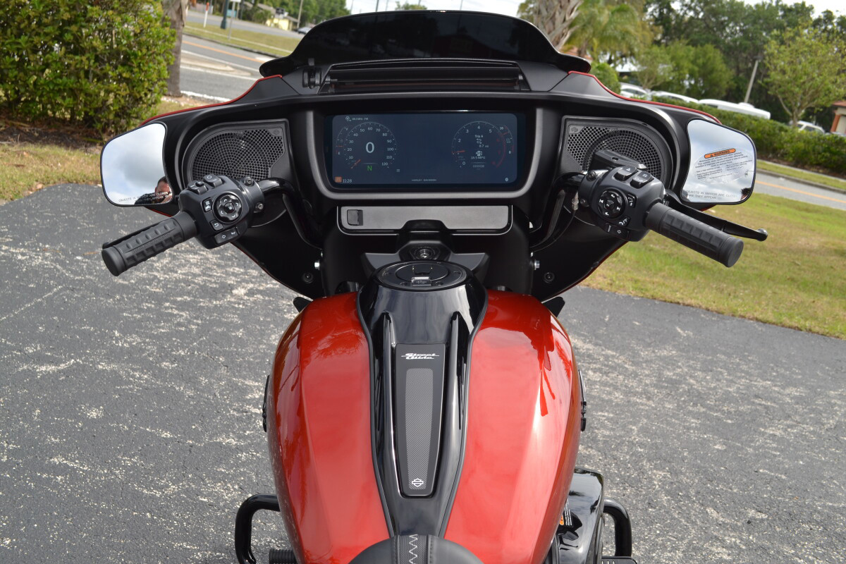 Street Glide®
