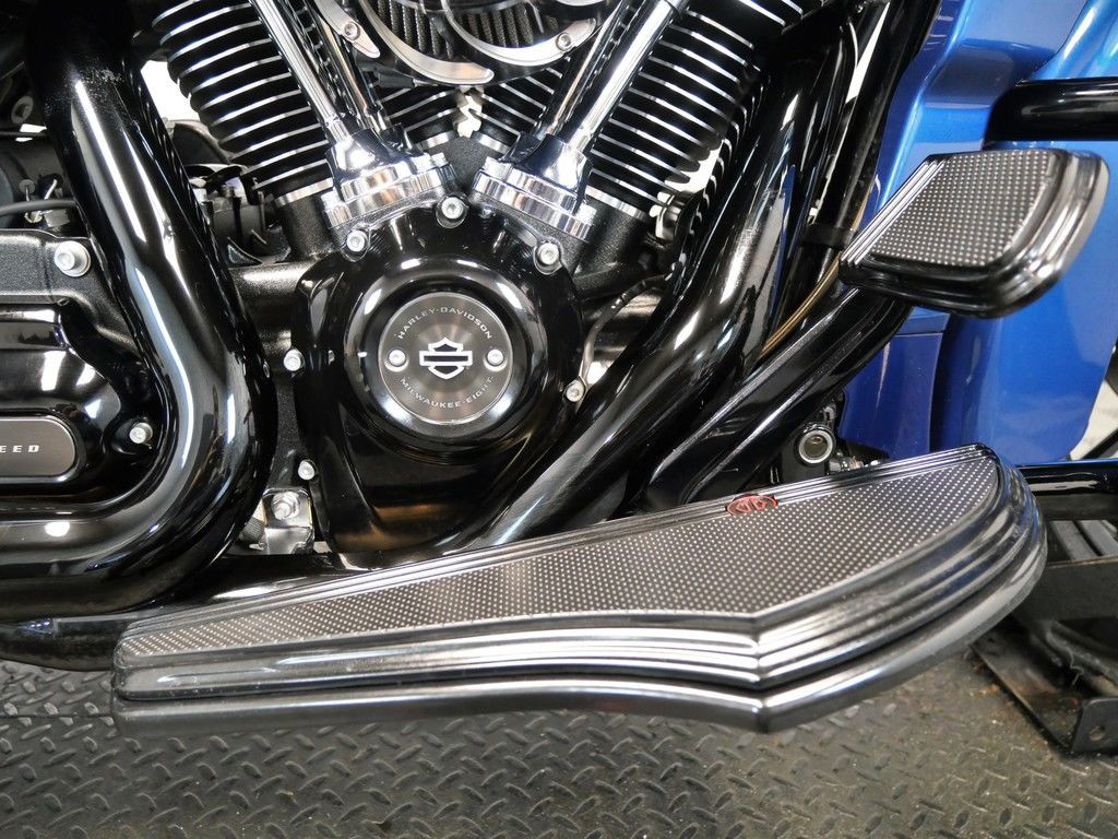 CVO® Road Glide®