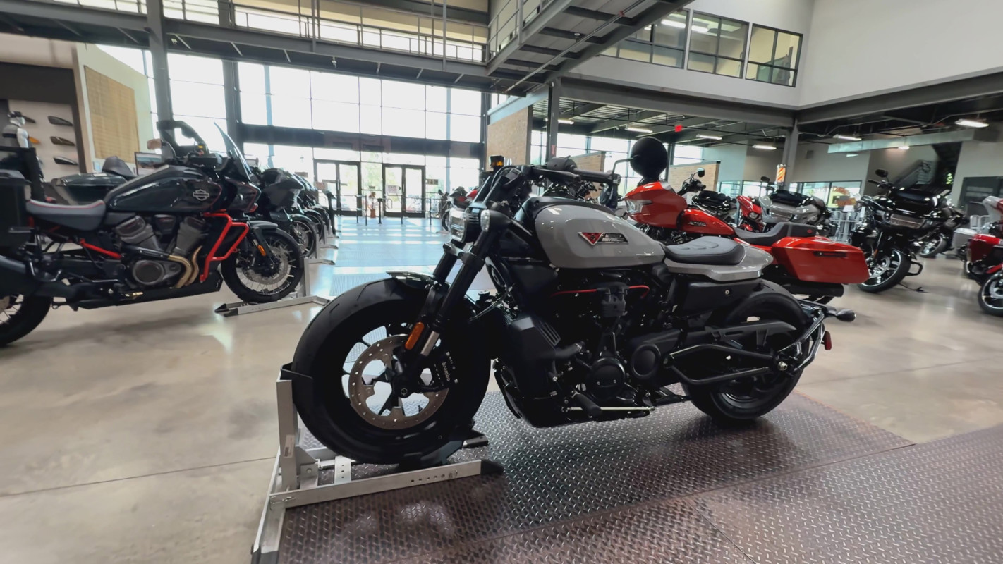 Sportster® S