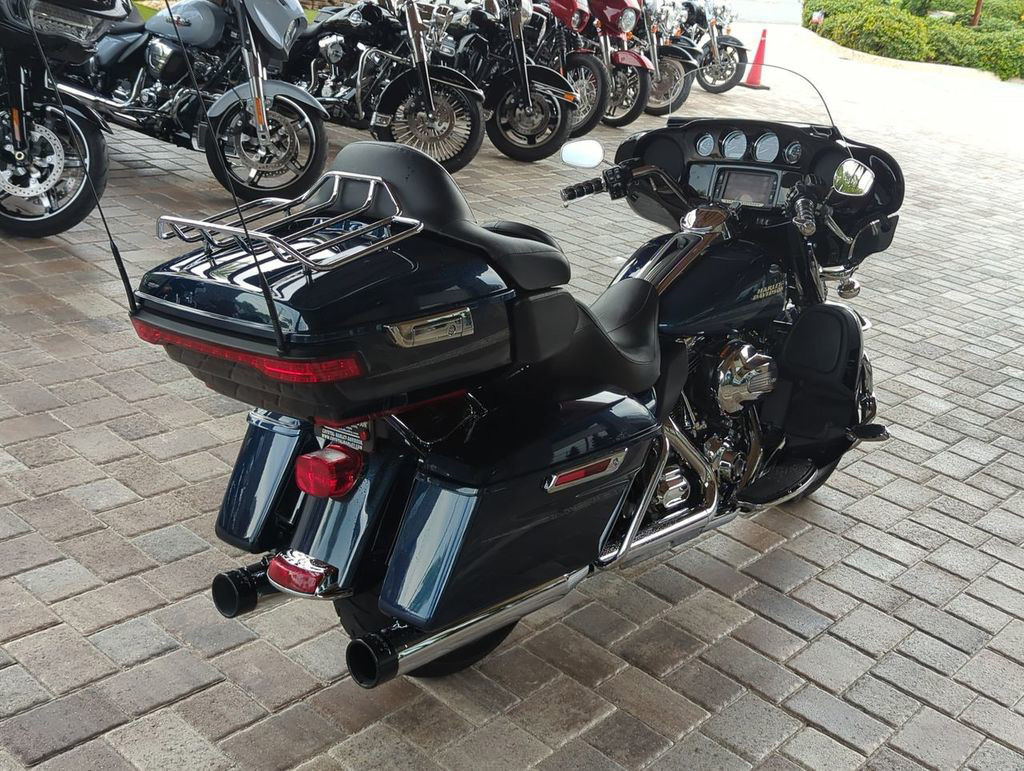 Electra Glide® Ultra Limited® Low
