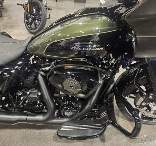 Road Glide®