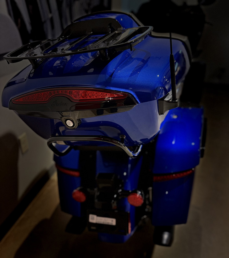 Pursuit Dark Horse 112