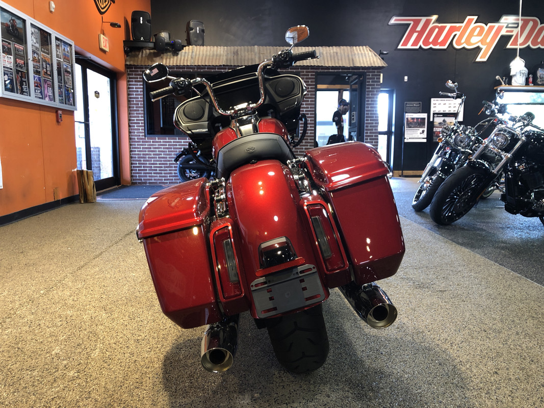 Road Glide®