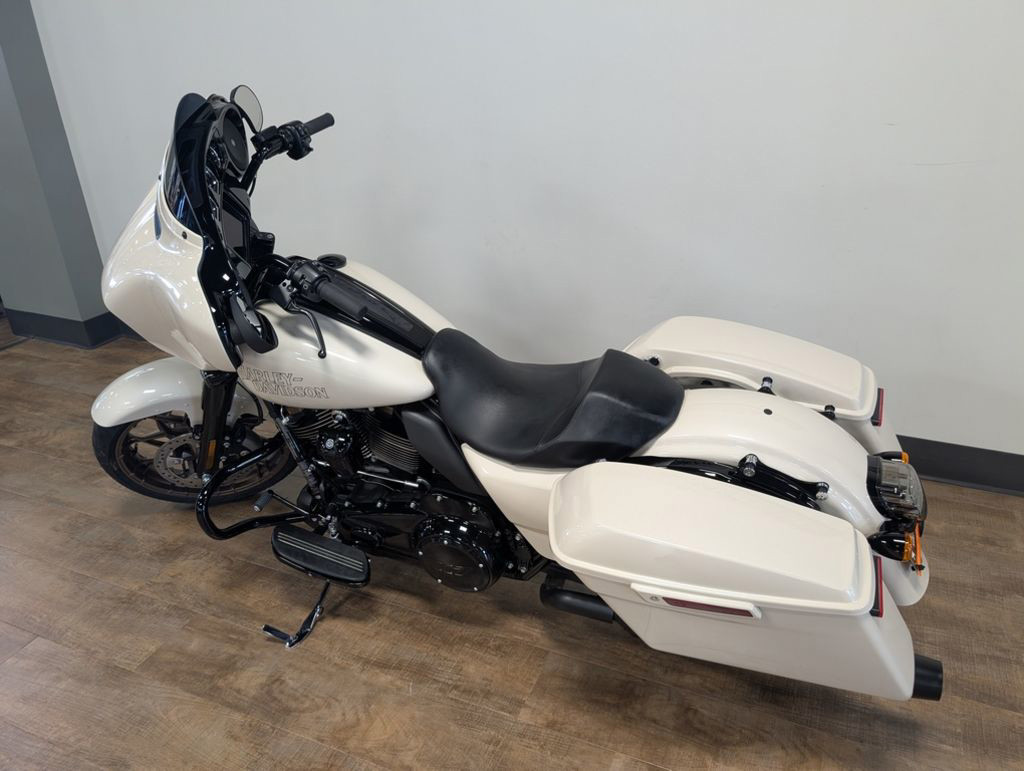 Street Glide® ST