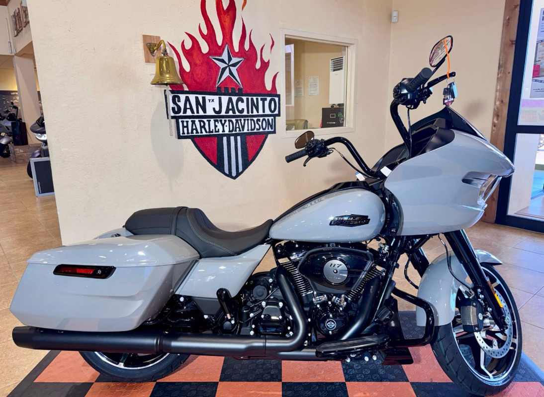 Road Glide®