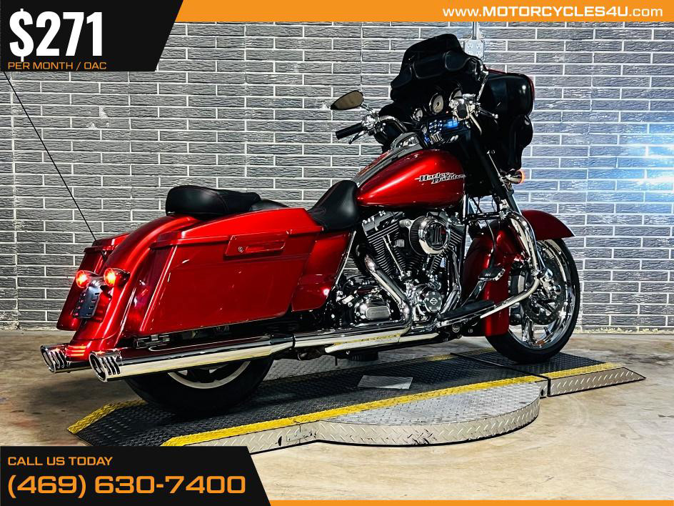 Street Glide®