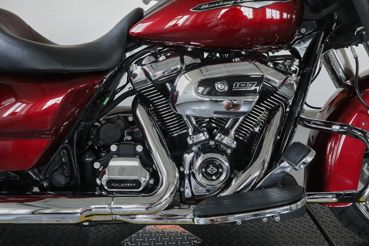 Street Glide®