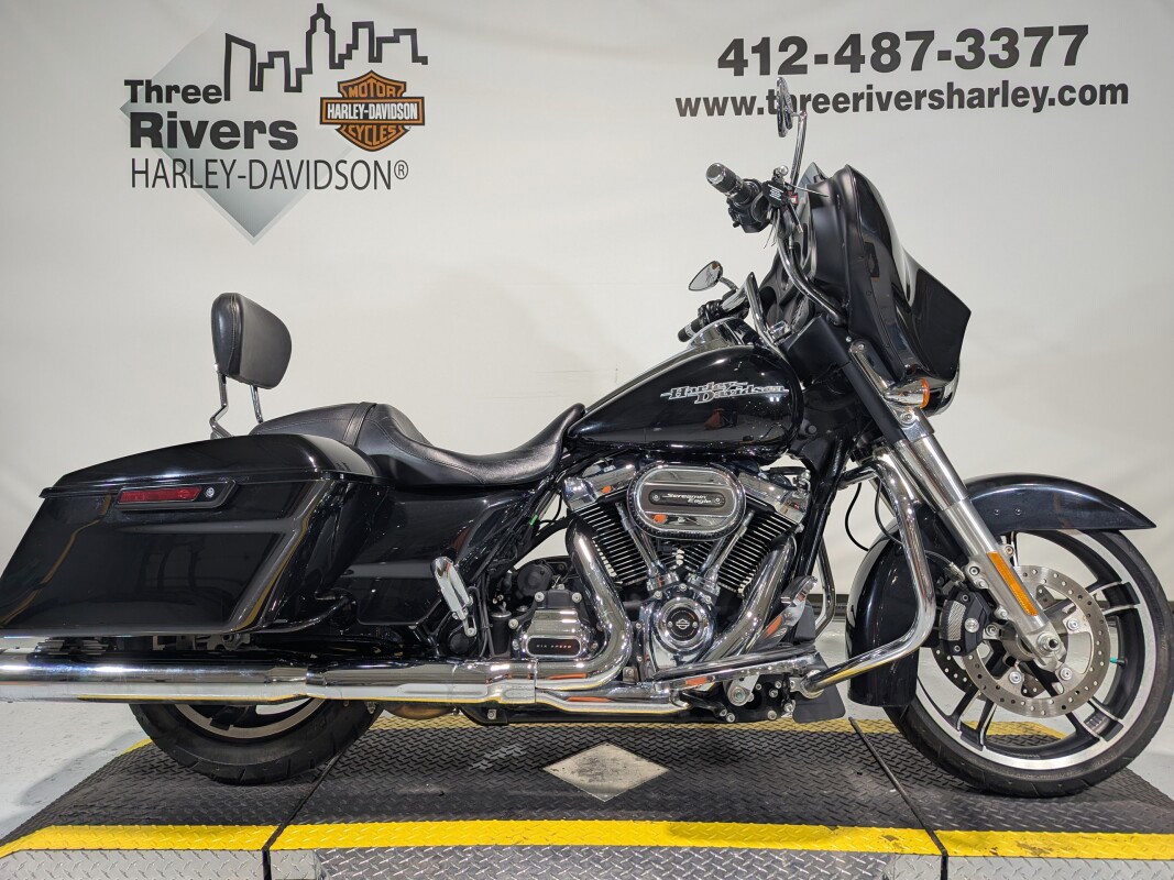 Street Glide®