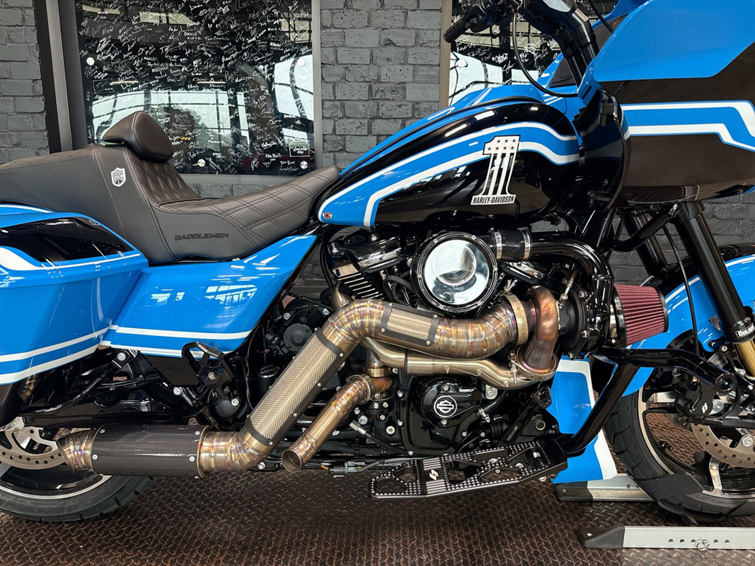 Road Glide®