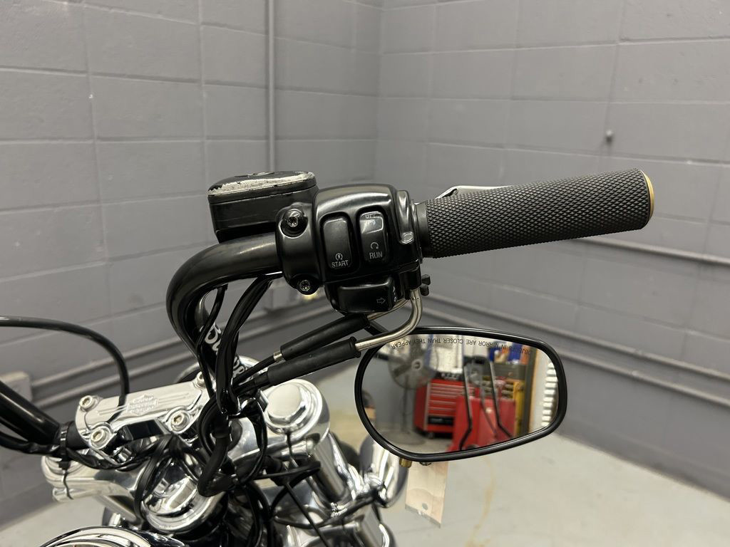 Dyna® Super Glide® Custom