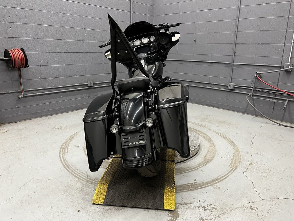 Street Glide®