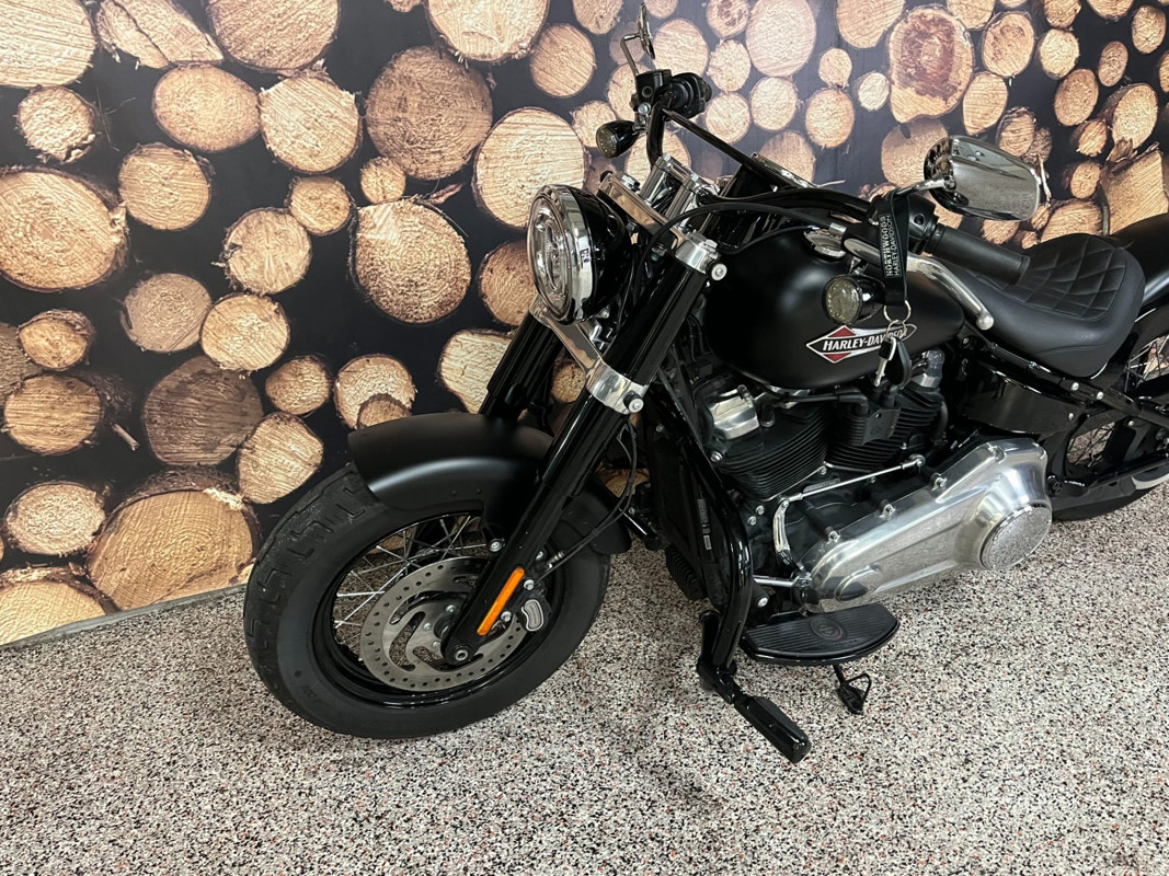 Softail® Slim®