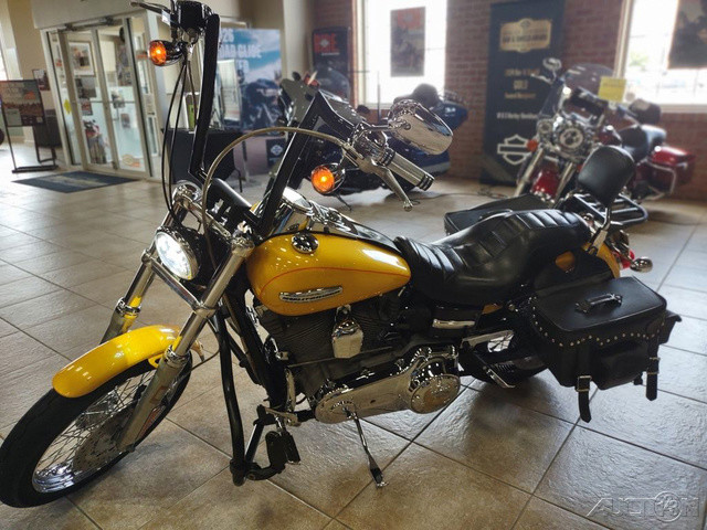 Dyna® Super Glide® Custom