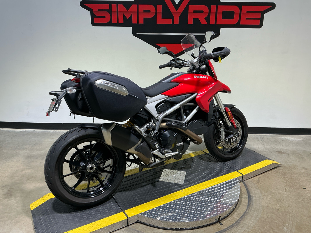 Hyperstrada