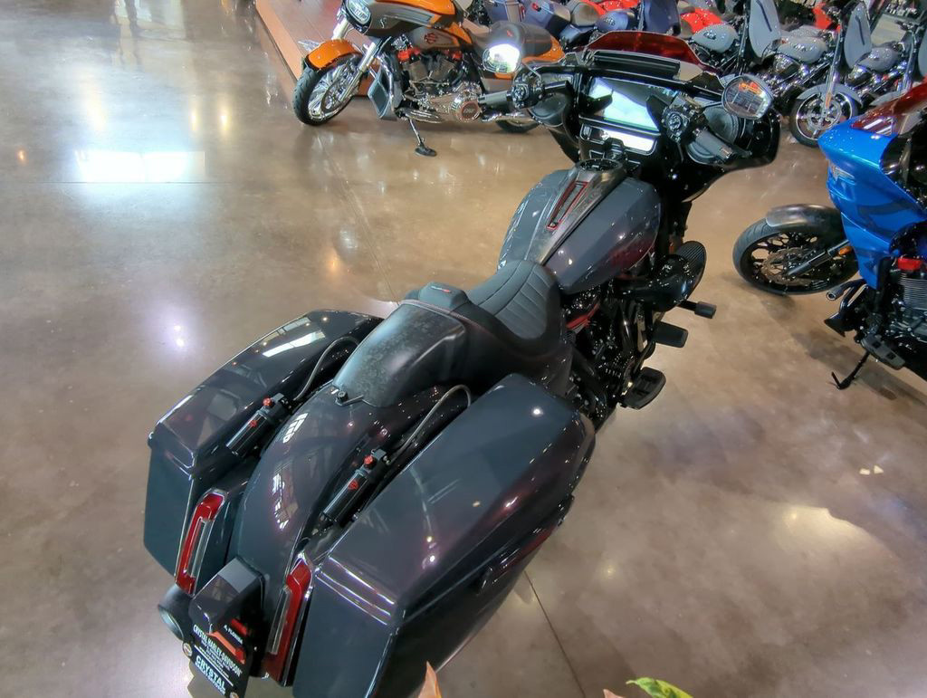 CVO® Street Glide® ST