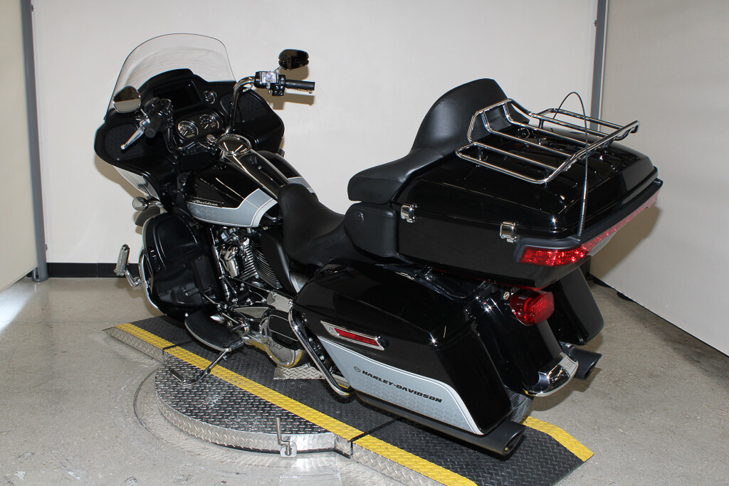 Road Glide® Ultra