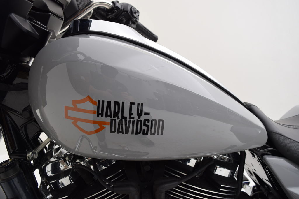 Street Glide®
